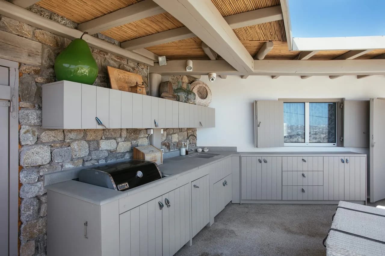 Cosmopolitan Villa in a Privileged Location photo 5