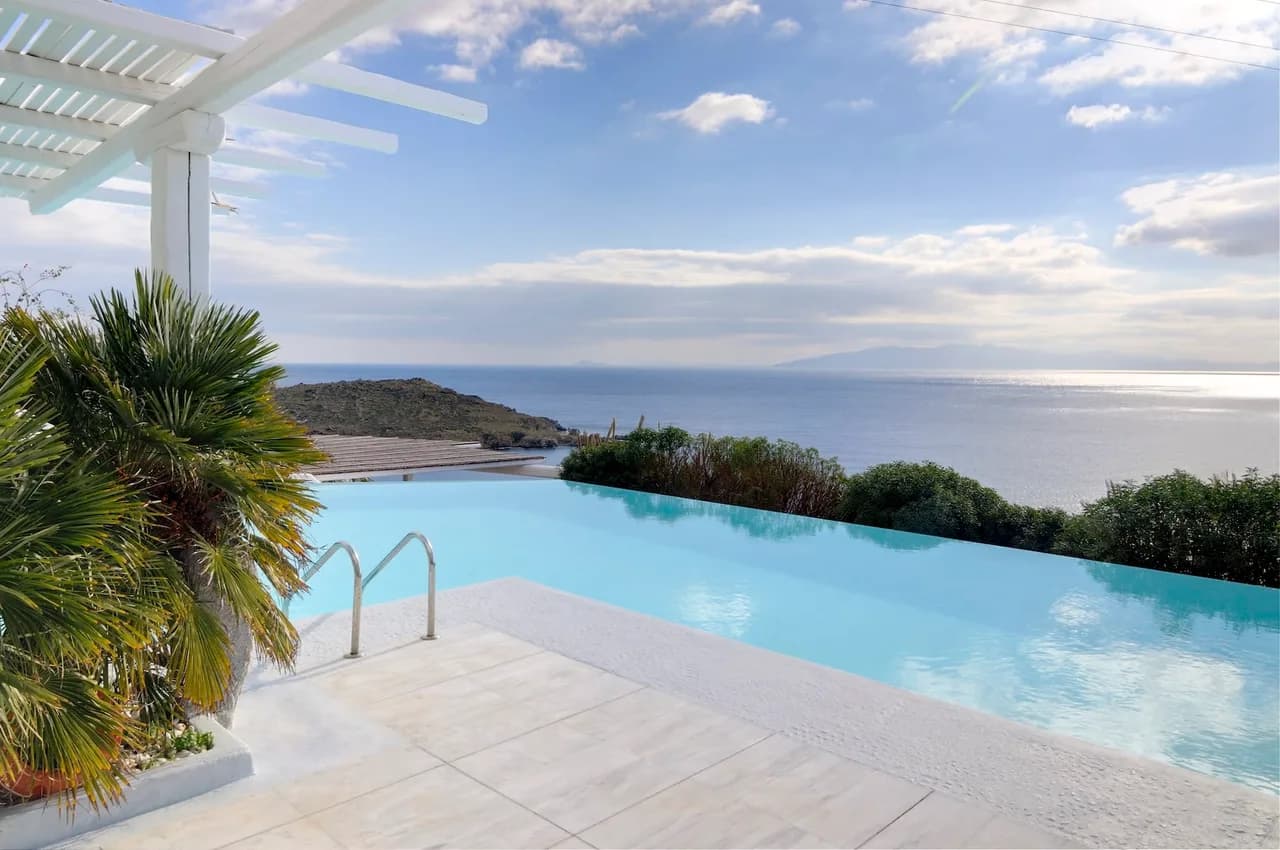 Modernly furnished villa with a large swimming pool photo 2