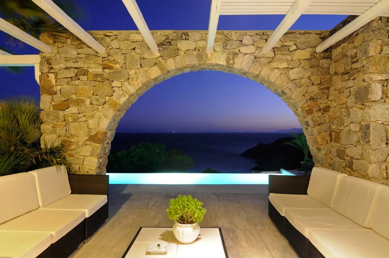 Modernly furnished villa with a large swimming pool photo 3