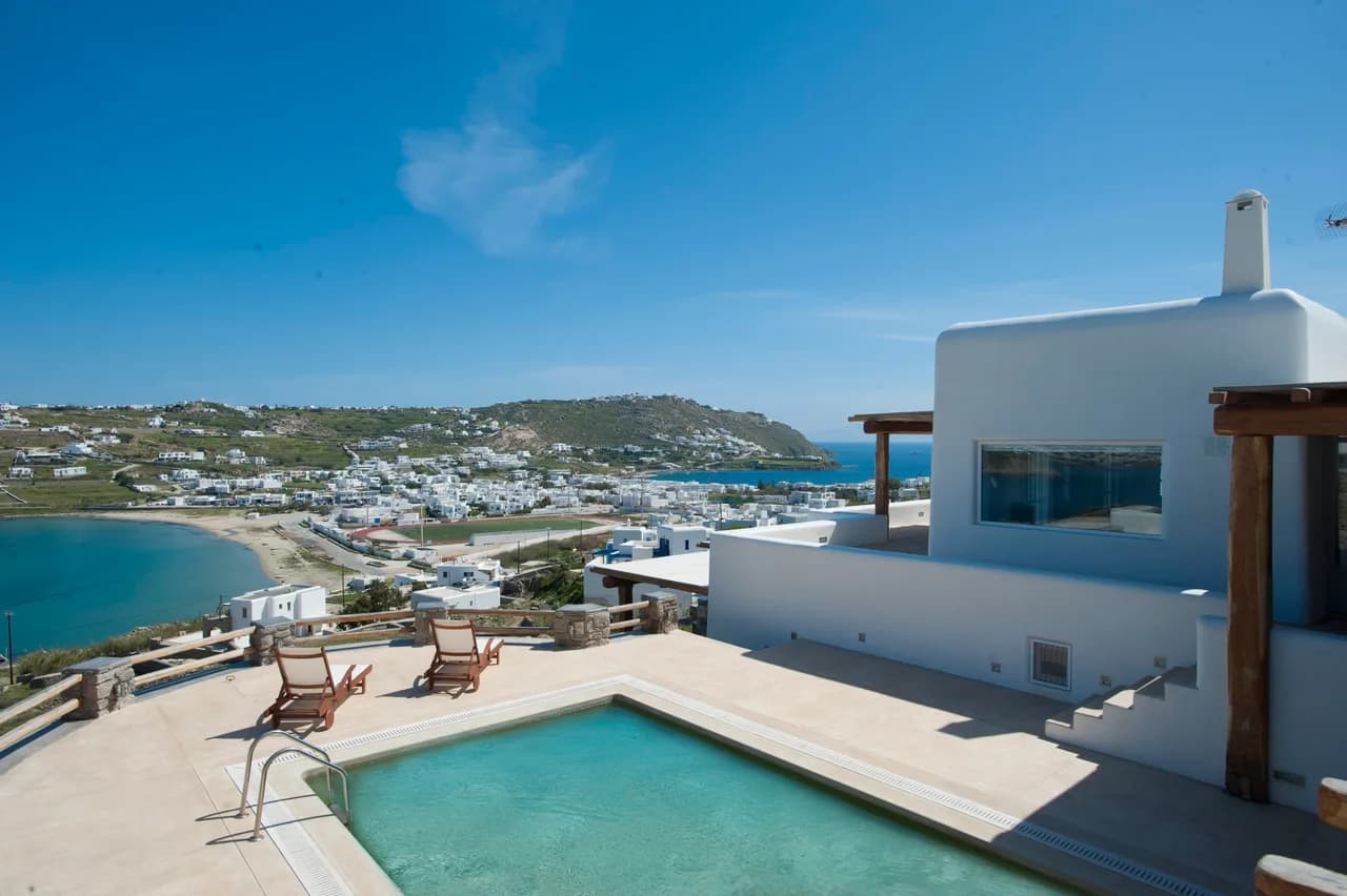 Modernly furnished villa with an amazing view of the sea