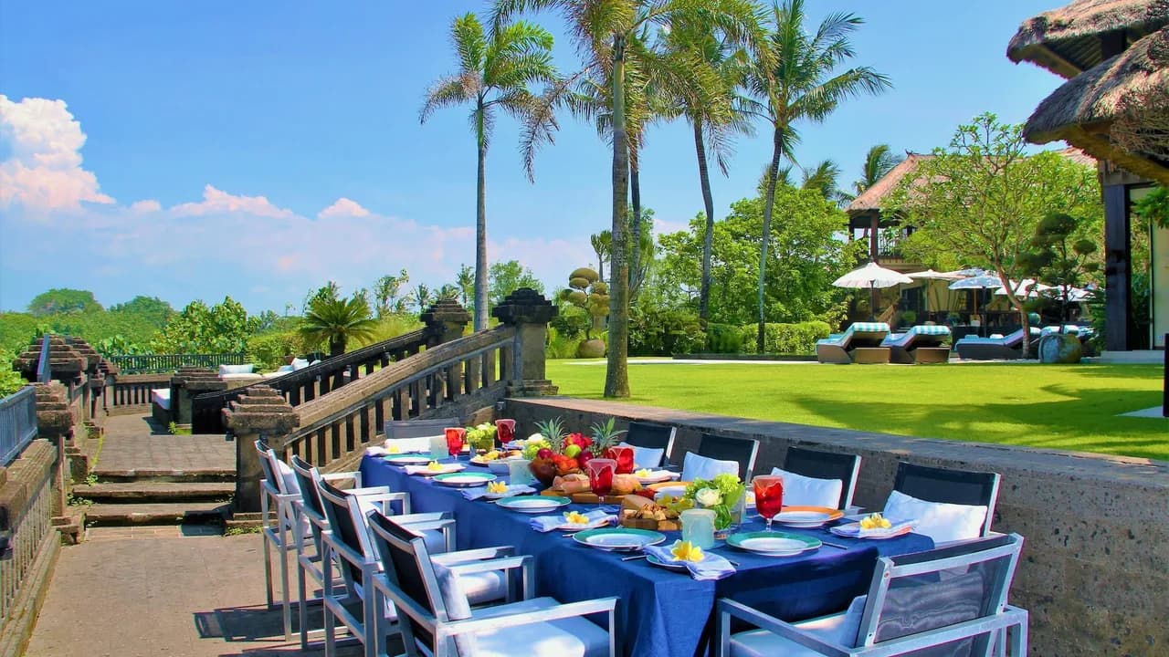 Magnificent ocean view villa right on the water’s edge photo 3