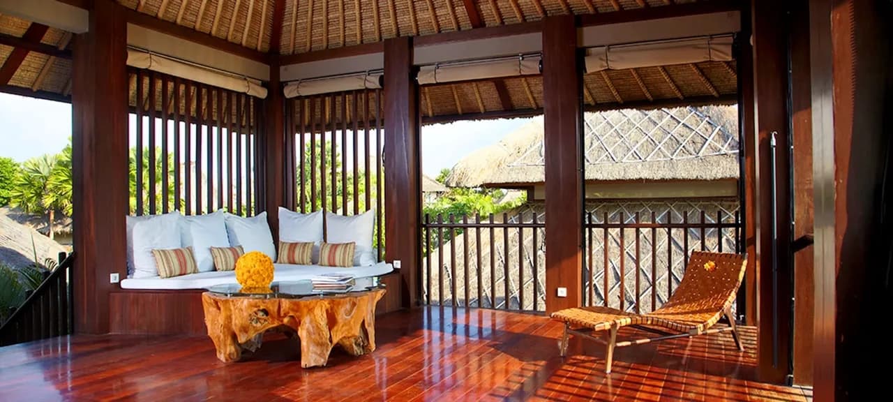Magnificent ocean view villa right on the water’s edge photo 5