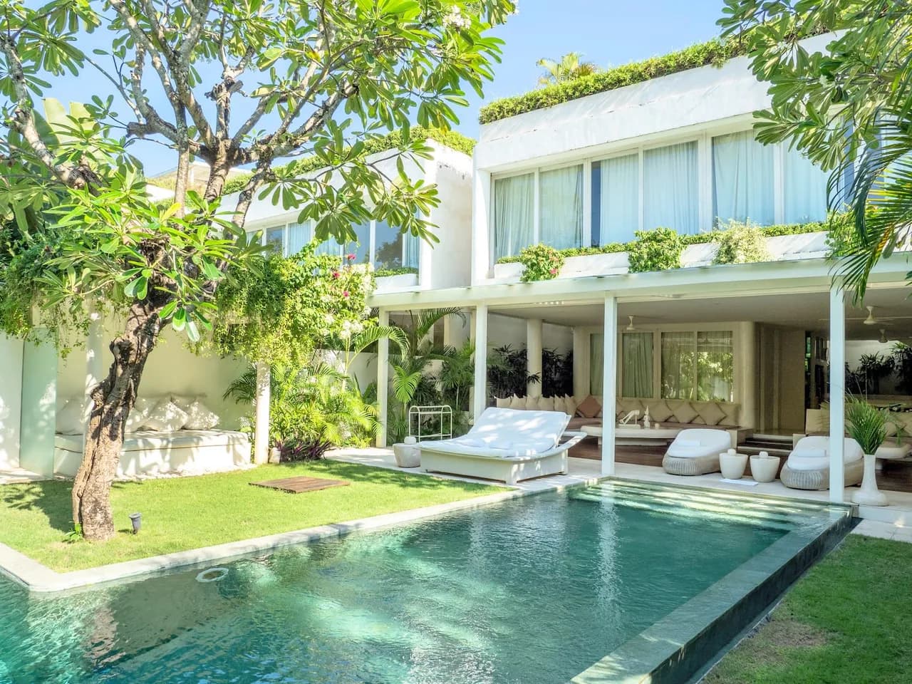 Relaxing villa in an amazing location photo 2
