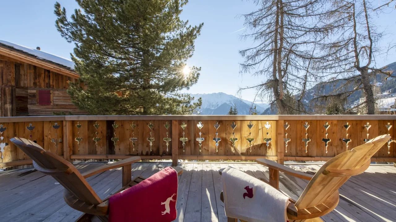 Beautiful Three Bedroom Chalet in Bagnes photo 2