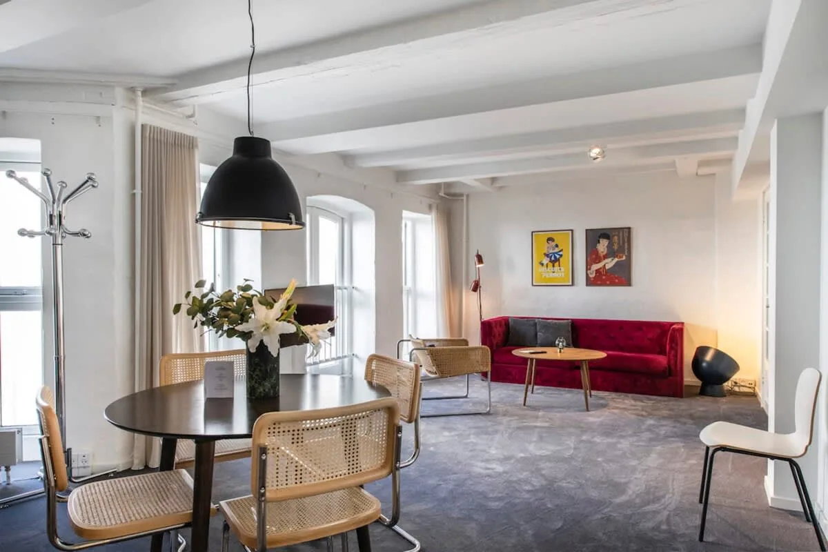 Modern decorated flat next to the Royal Palace photo 4