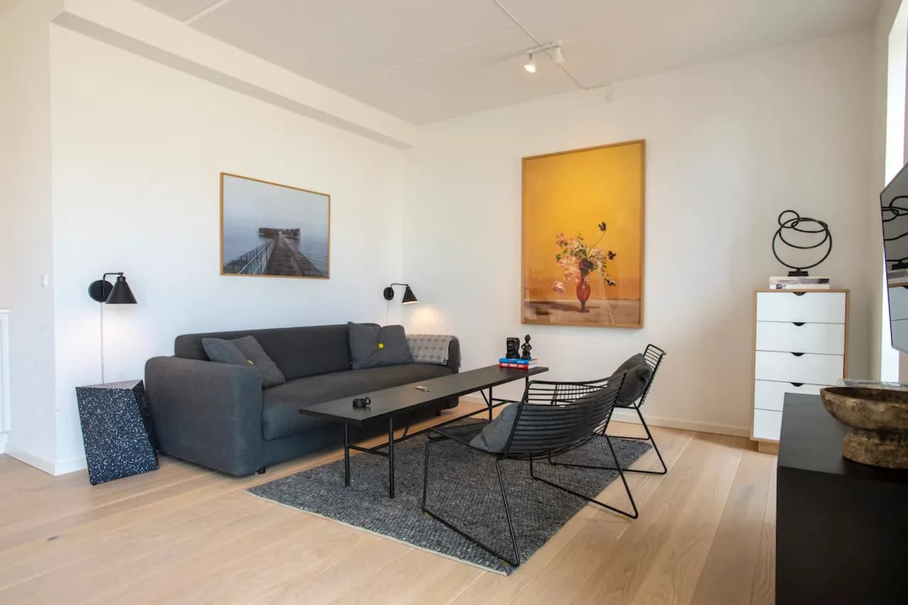 Stunning deluxe apartment near the beach photo 2