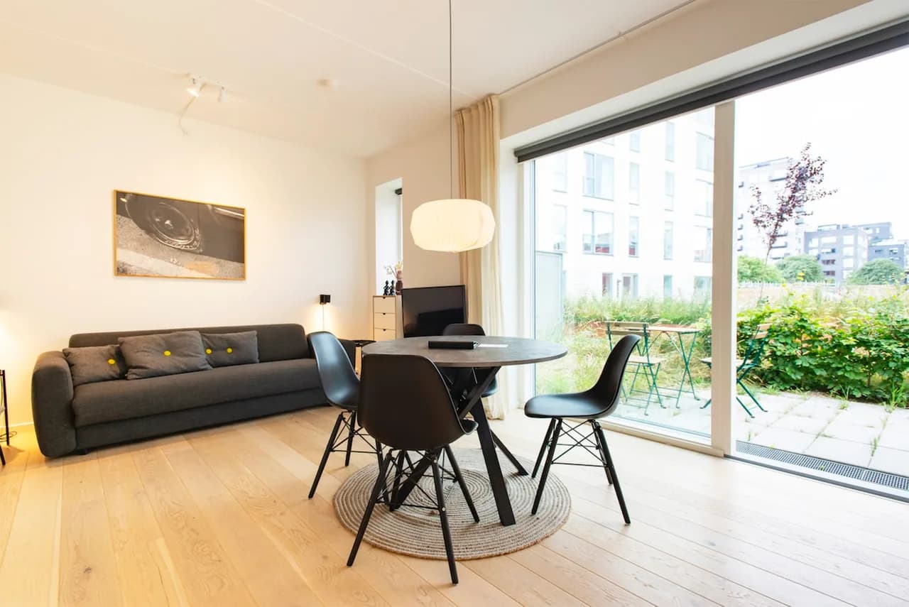 Stunning deluxe apartment near the beach photo 4
