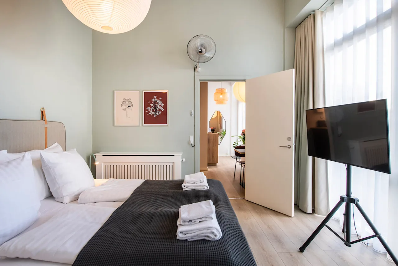Bright Beautiful Apartment Close to the Beach photo 2