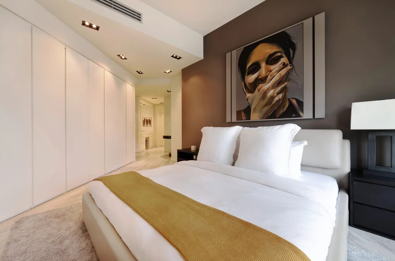 Luxury Apartment with Beach Club Access photo 2