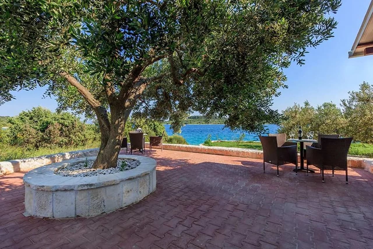 Traditional Dalmatian Stone House by the Sea photo 4