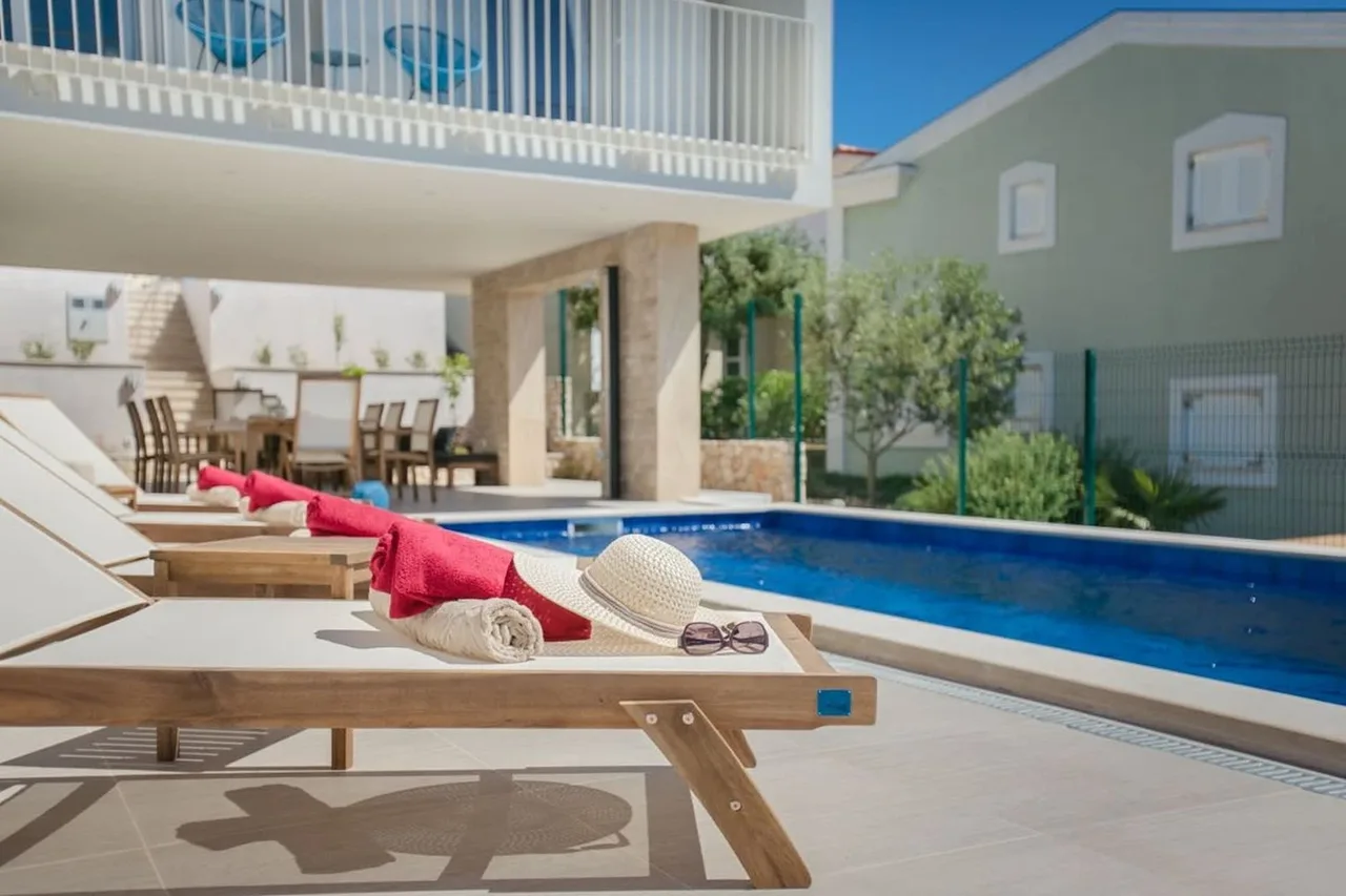 Modern Cascading Villa by the Sea photo 2