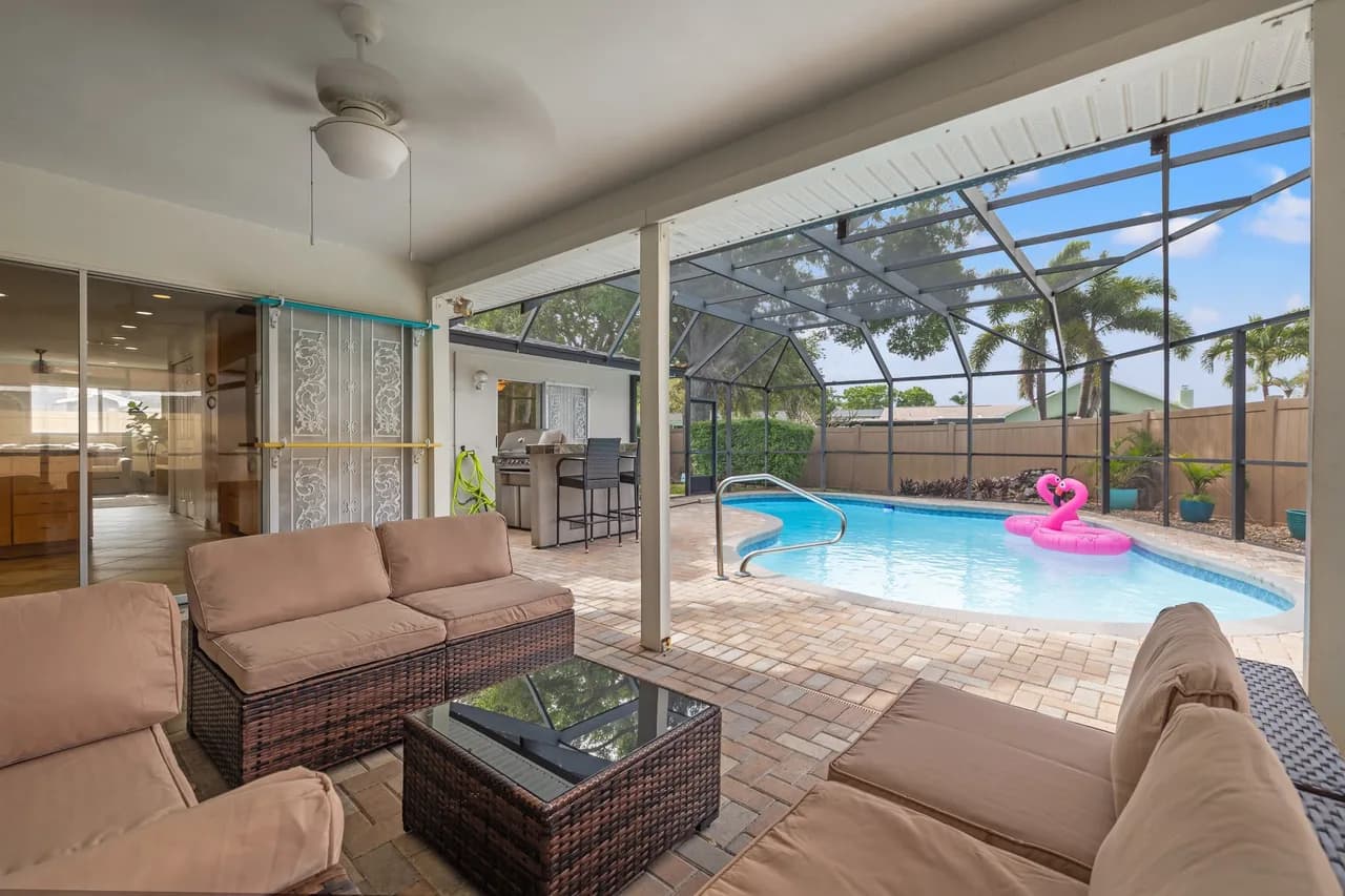 Heated Pool House in Tampa Bay Area photo 2