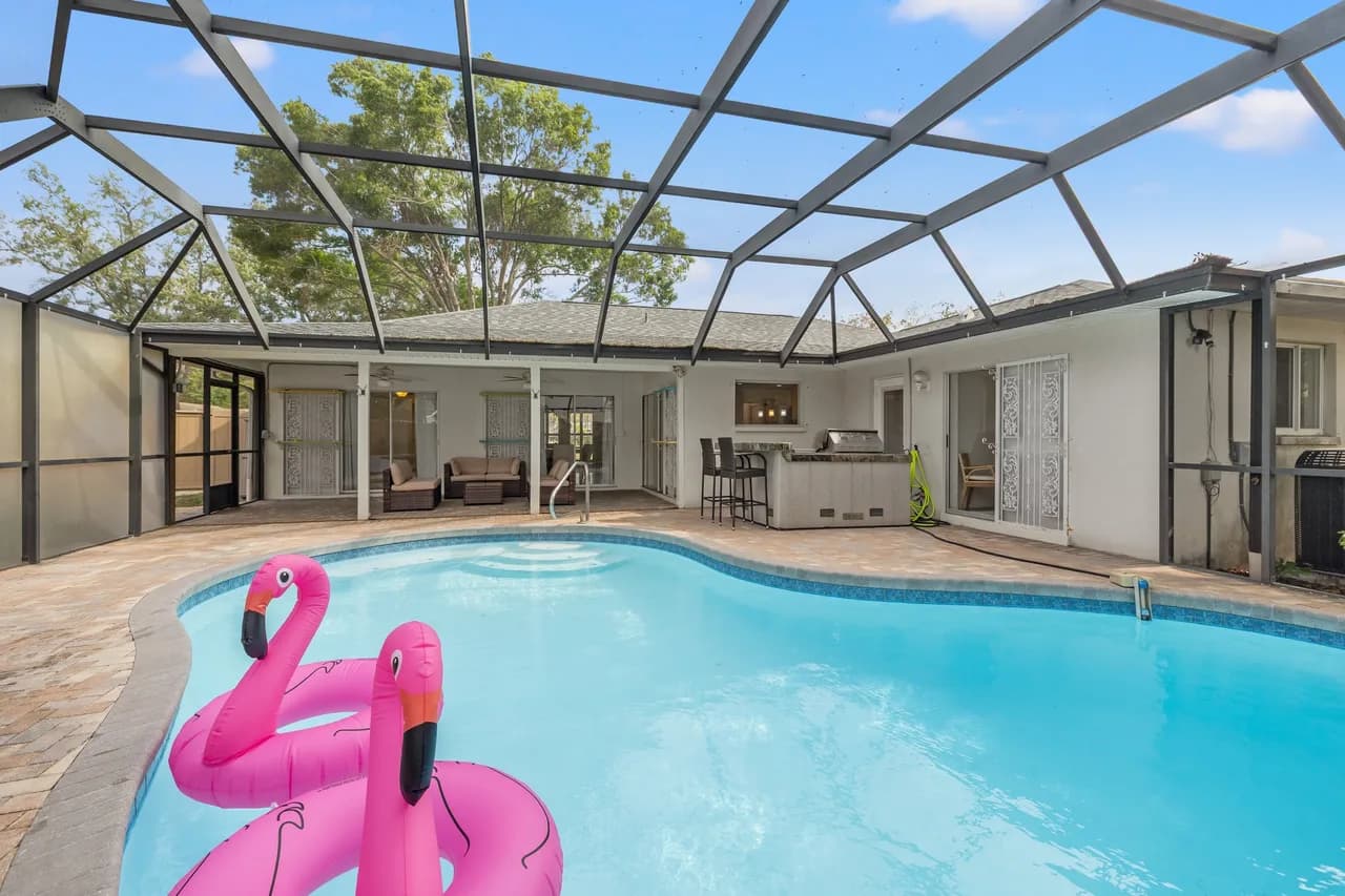Heated Pool House in Tampa Bay Area photo 3