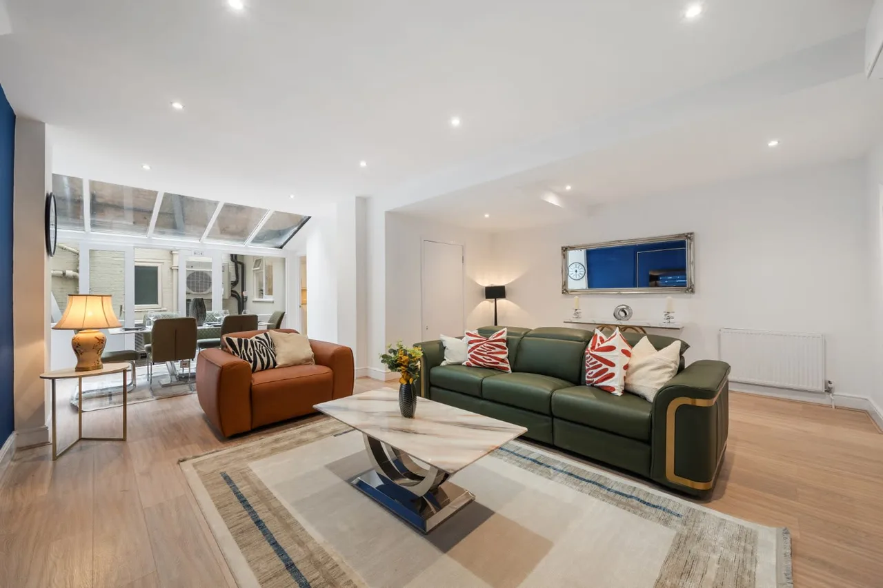 Chic Urban Apartment in Mayfair London photo 4