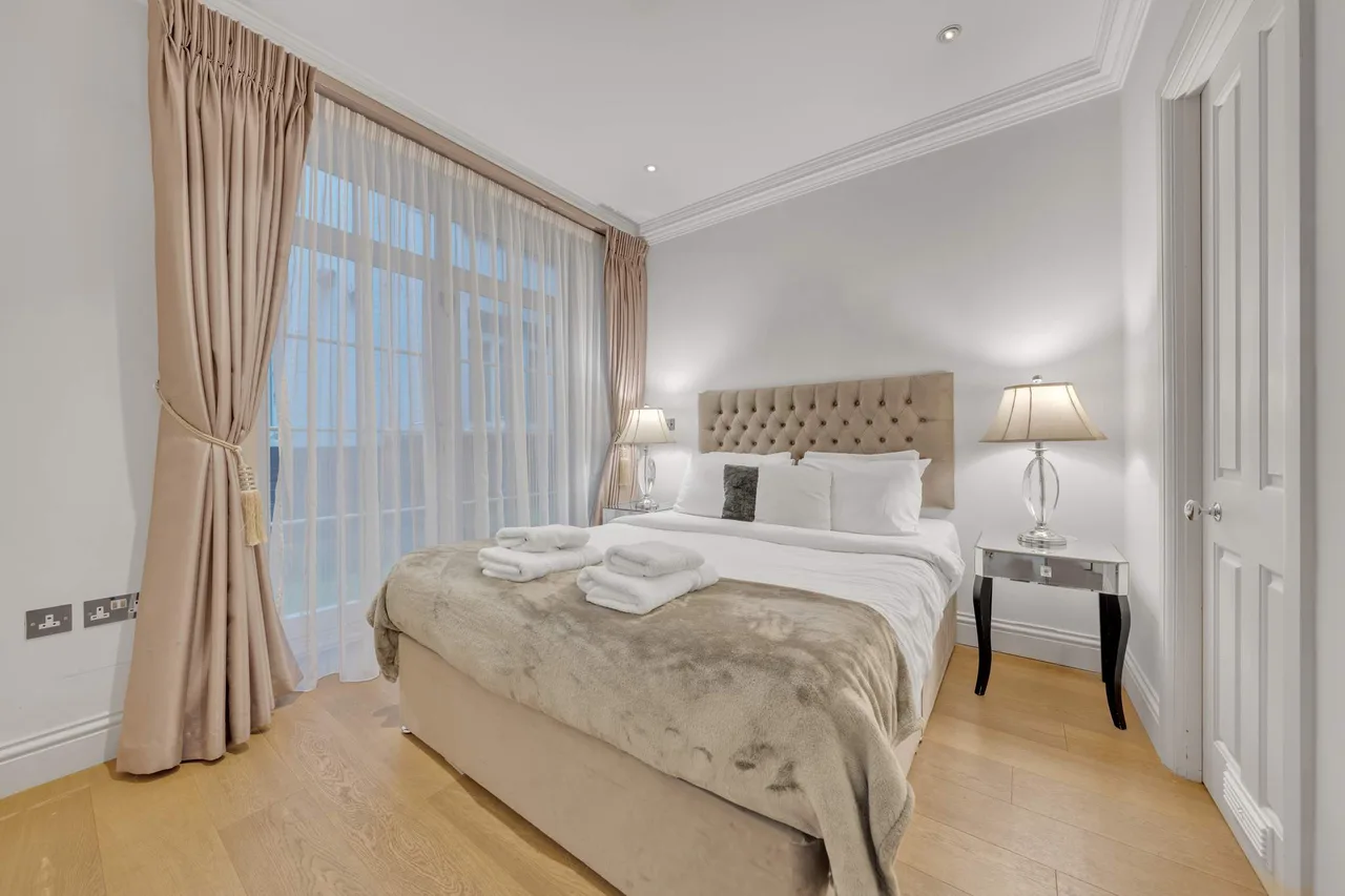 Chic Mews Apartment in Central London