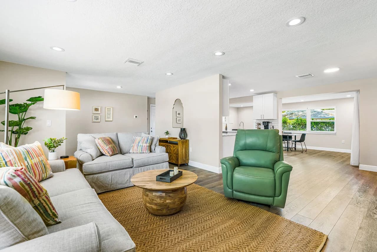 Heated Pool Retreat in Tampa Bay photo 4