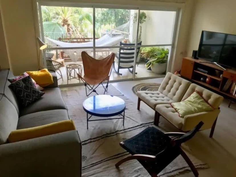 Centrally Located 4-bedroom Apartment