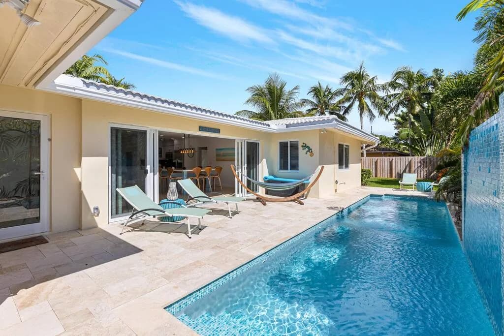 Private Pool House Steps from Beach in Lauderdale-by-the-Sea photo 2