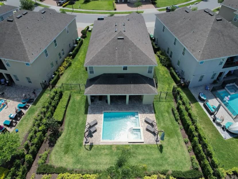 Stunning Villa w/ Private Pool Near Disney