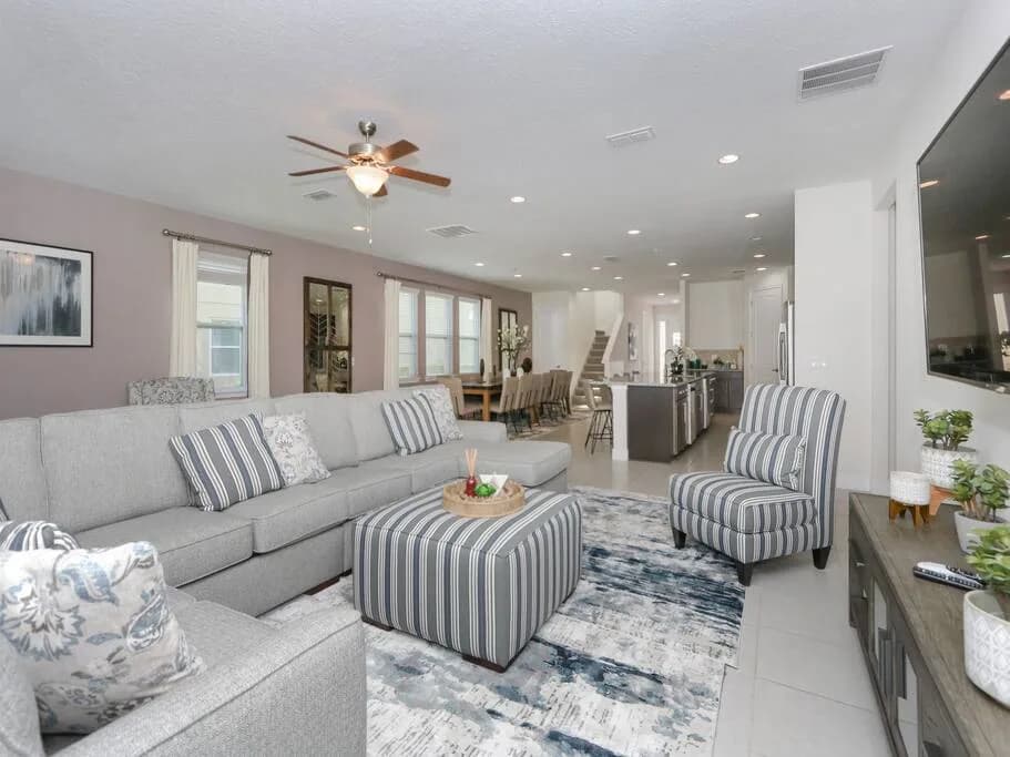 Stunning Villa w/ Private Pool Near Disney photo 5