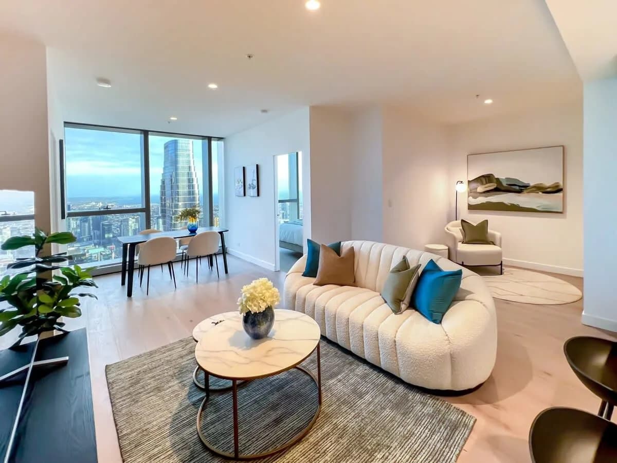 Skyline View Apartment in Victoria photo 4