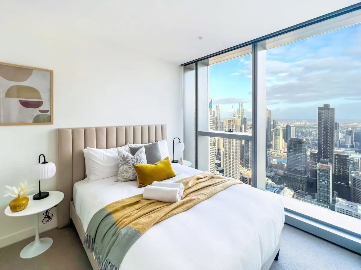 Skyline View Apartment in Victoria photo 5