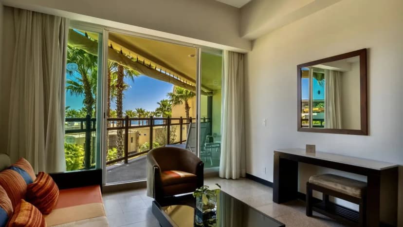 Luxurious 2BR Retreat with Plunge Pool