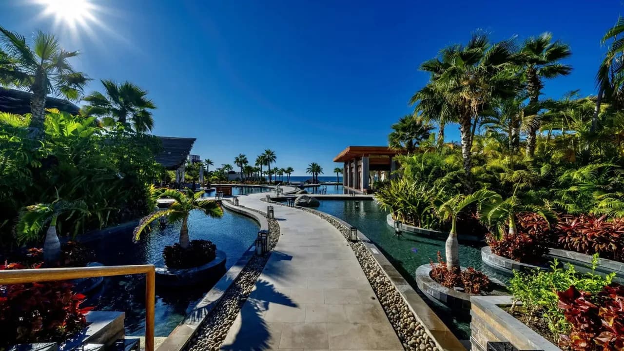 Luxurious 2BR Retreat with Plunge Pool photo 5