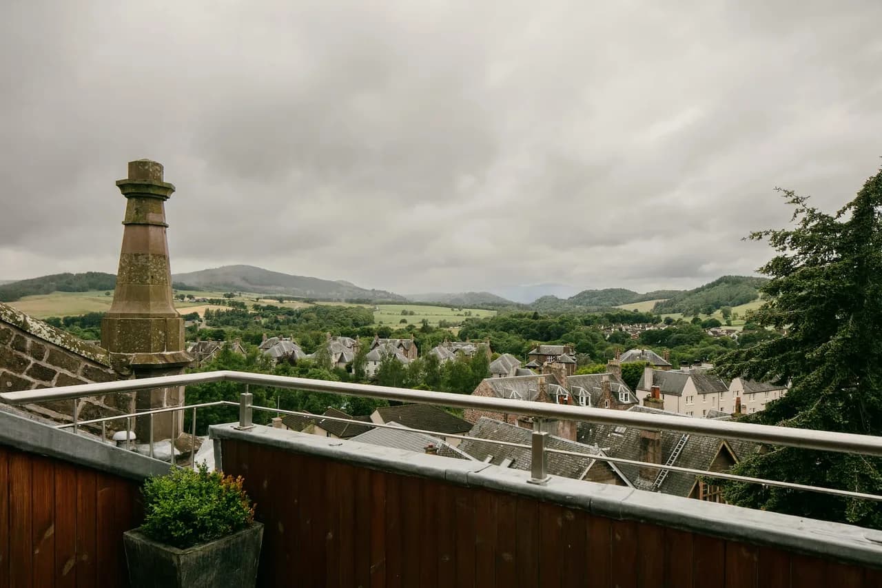 Beautiful Scottish Stone Tower Home photo 4