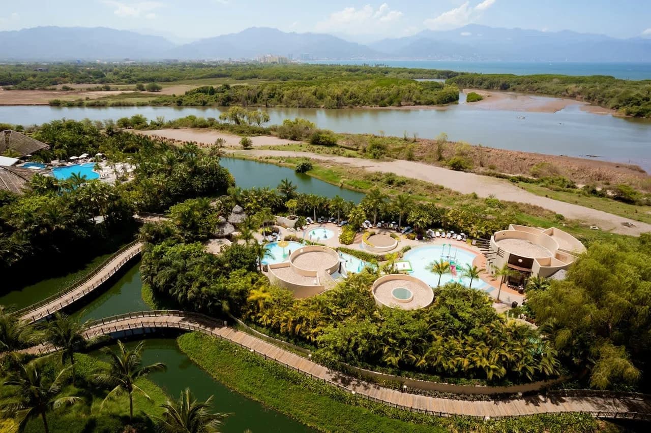 Grand Deluxe Villa with Jacuzzi photo 2