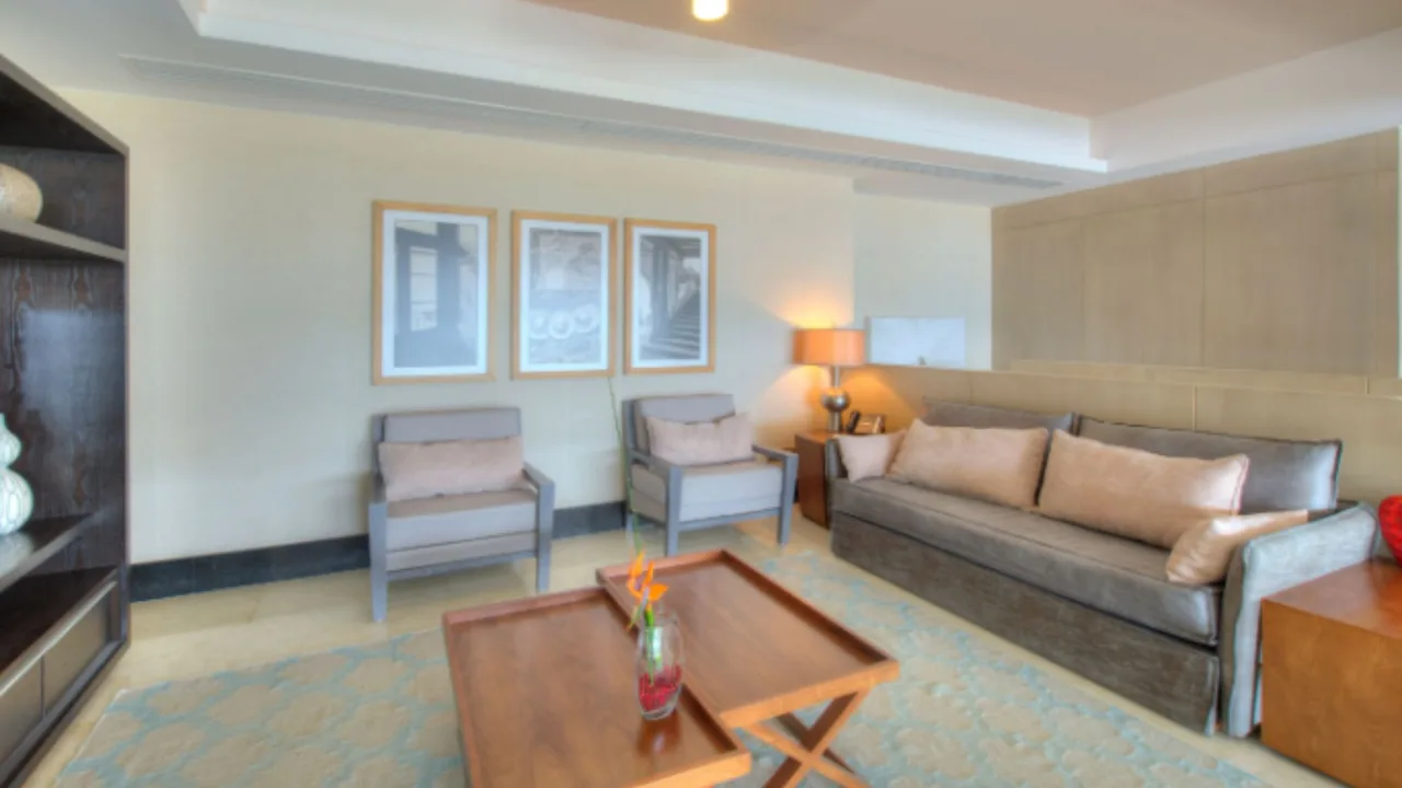 Luxurious 2 Story Apartment With Hot Tub photo 2