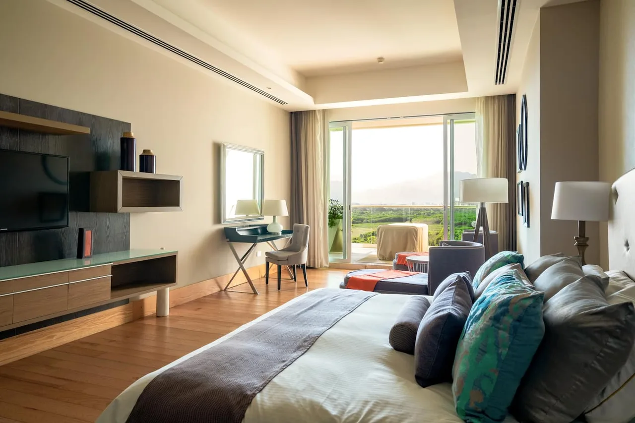 Luxurious Two Bedroom Spa Suite photo 3