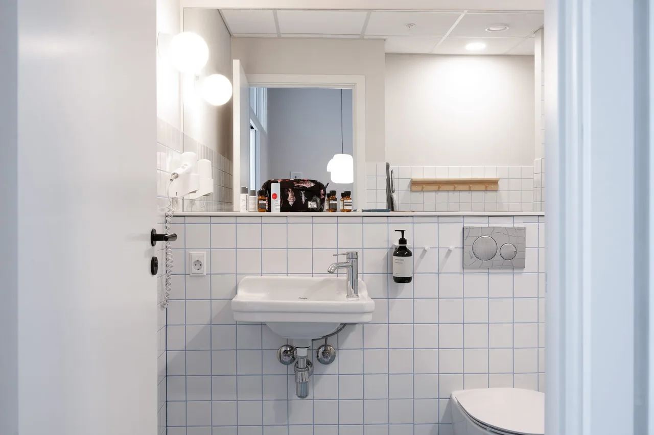 Chic Two-Bedroom Apartment in Copenhagen photo 5