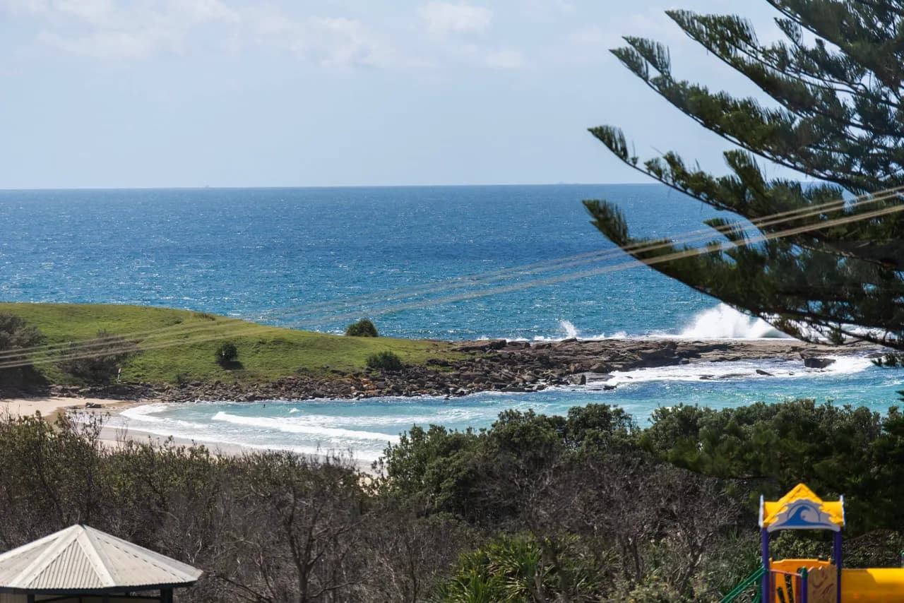 Beachfront Family Apartment in Yamba photo 2