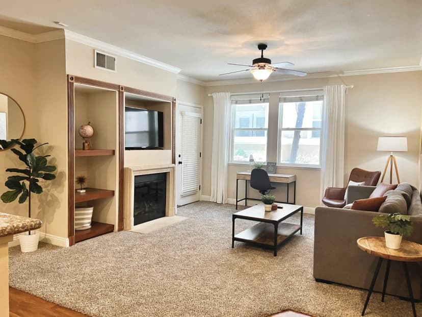 South Reno 2BR | Pool, Patio & Mountain Views
