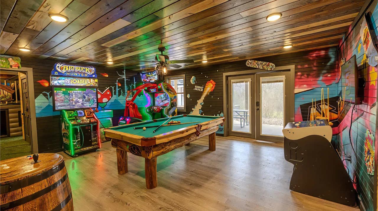 Spacious Cabin with Game Room in Smoky Mountains photo 2