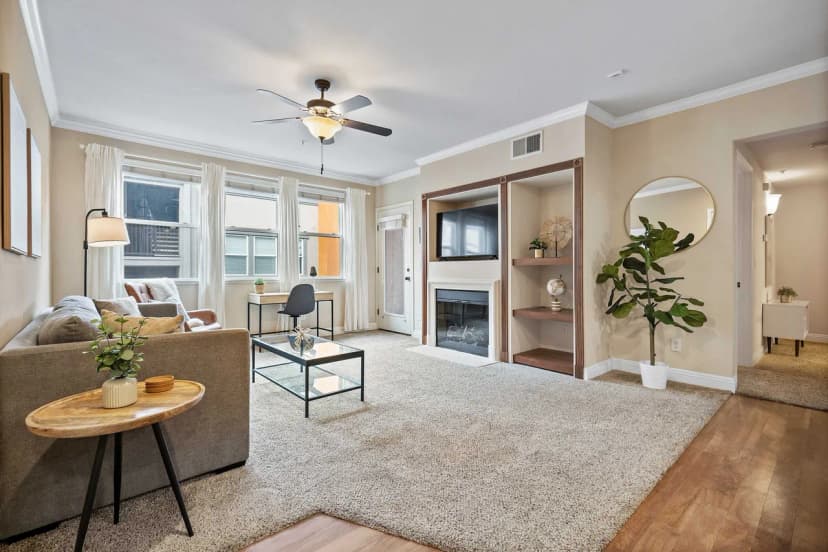 South Reno 2BR | Pool, Gym, Desk & Fast Wi-Fi