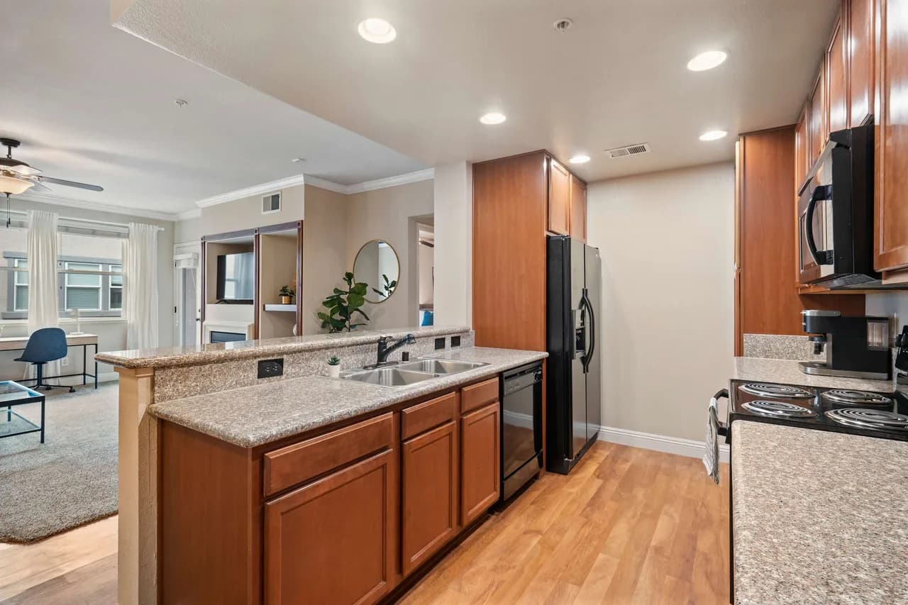Modern Apartment with Pool in South Reno photo 4