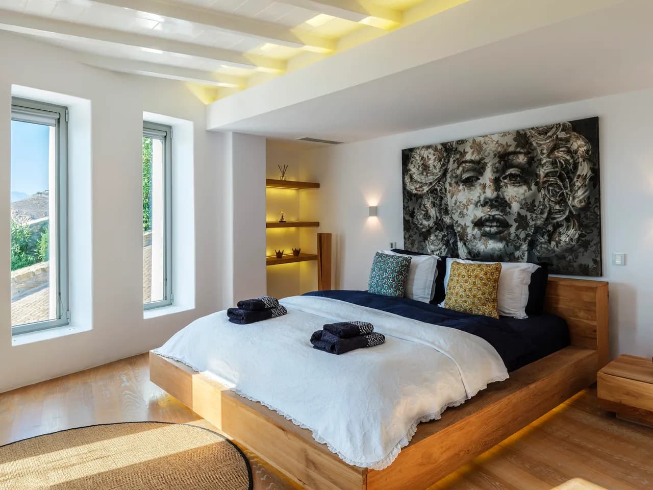 Mykonos 13-Bedroom Cliffside Retreat photo 3