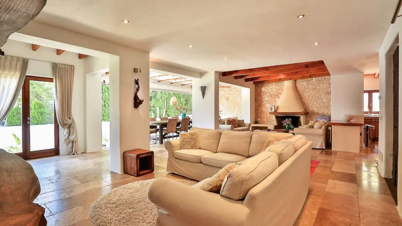 Seaside Villa Beachfront Beauty Getaway photo 2