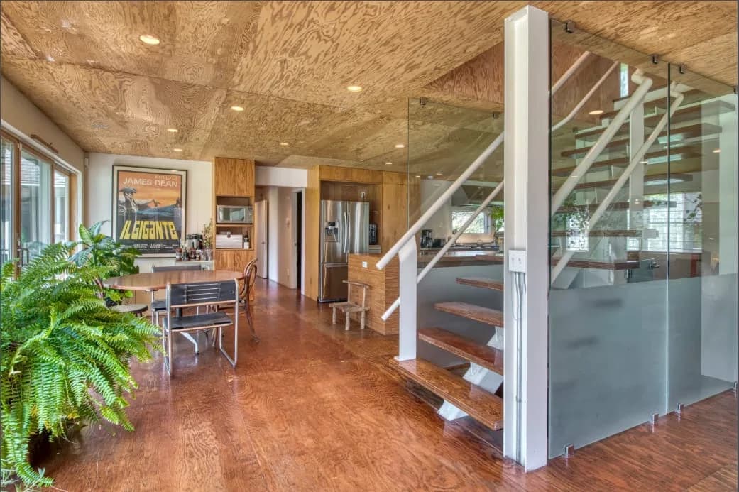 Expansive Pool House in East Hamptons photo 5