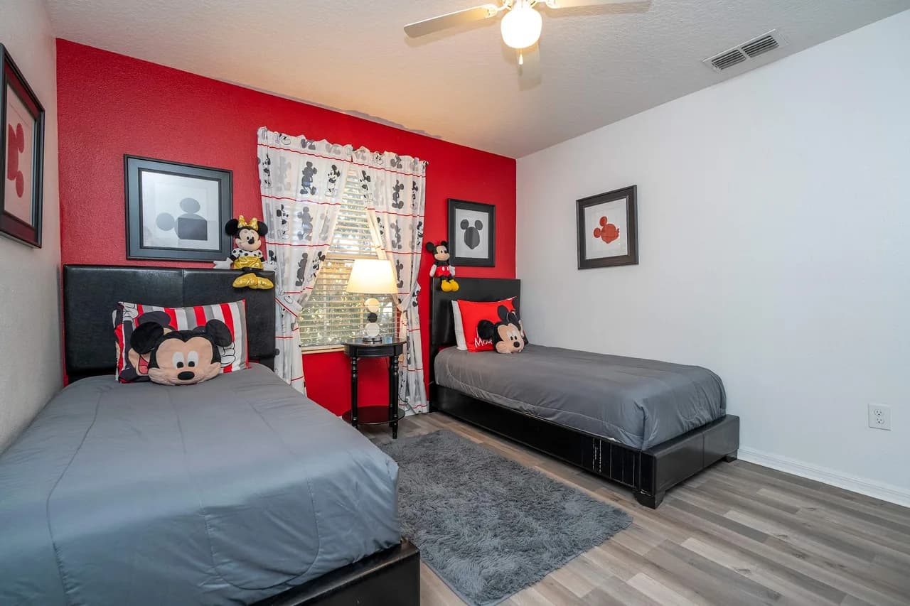 Event-Ready Townhouse in Orlando photo 3
