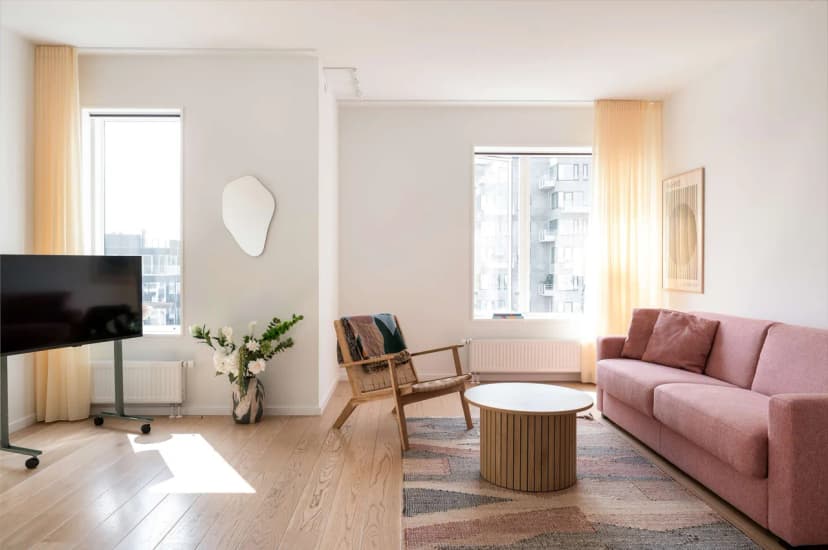 Penthouse with 2 terraces & harbour views