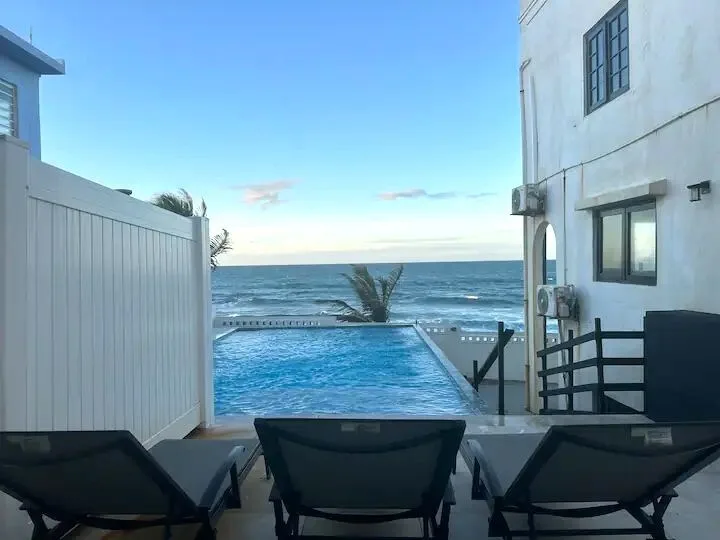 Oceanfront Beach House in Dorado photo 5
