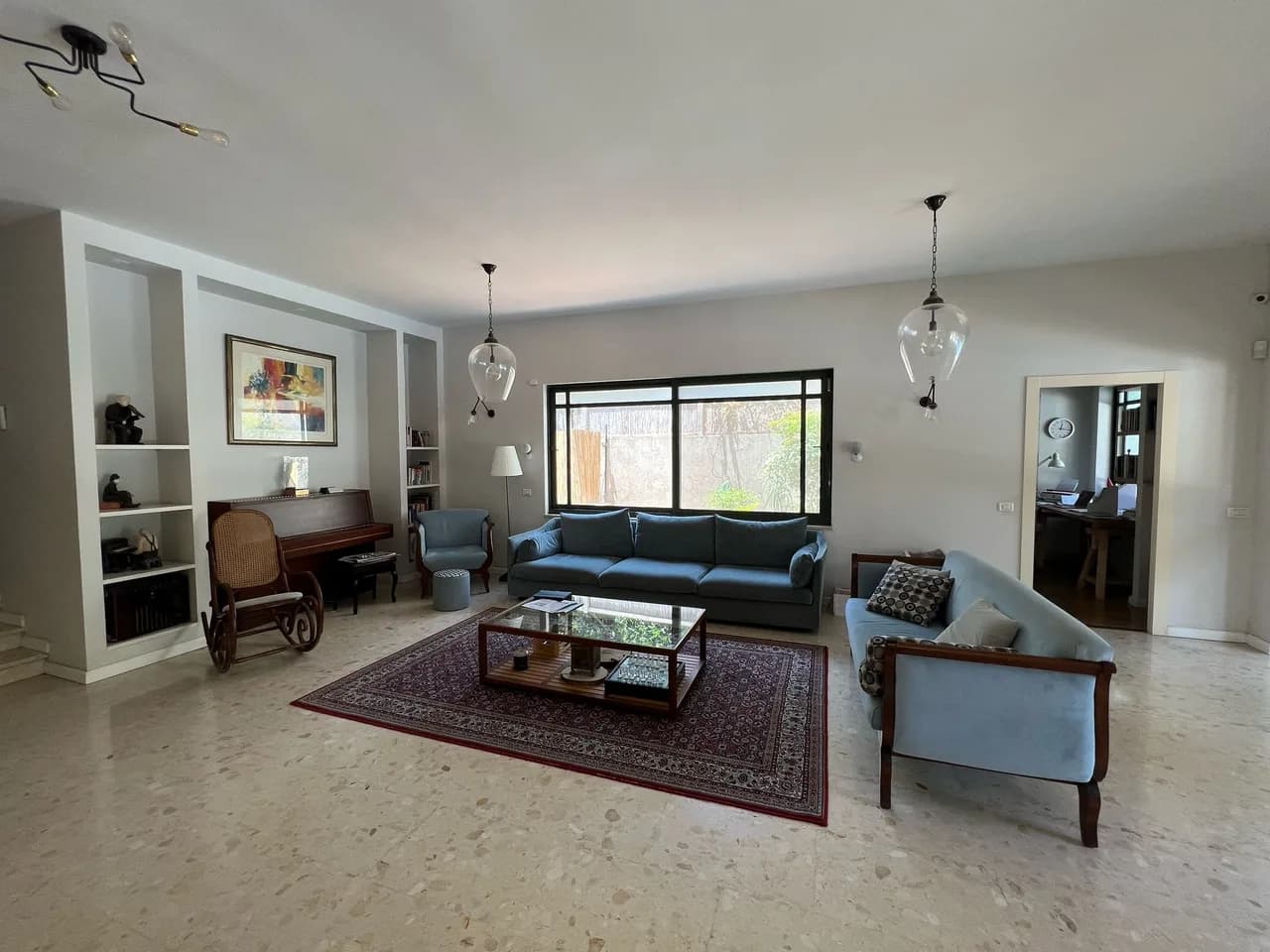 Elegant 5BR Haven with Sparkling Pool & Serene Garden Oasis photo 2