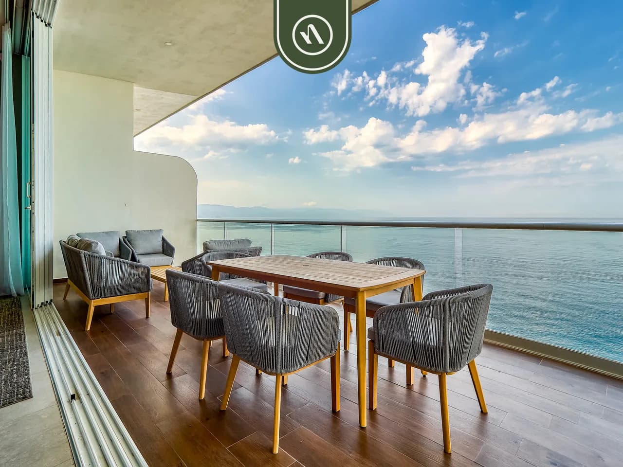 Luxury Oceanfront 3 BR Penthouse - Beach