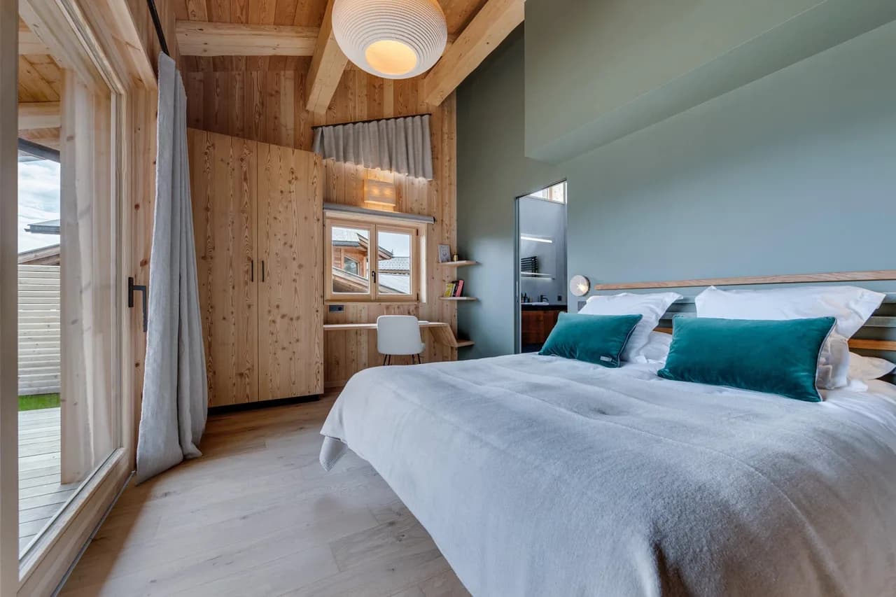 Elegant Chalet With Pool, Sauna & Mont Blanc Views photo 4