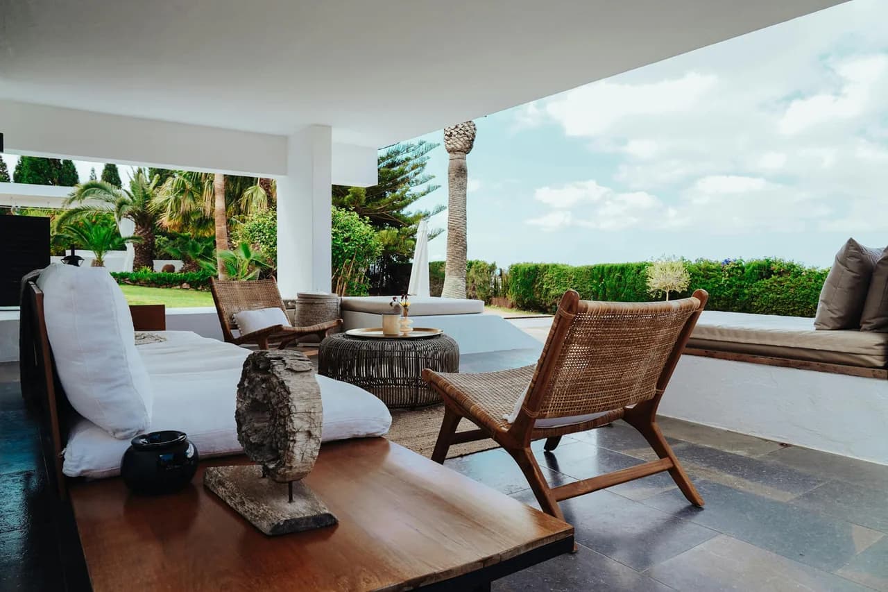 Exclusive Luxury Villa With Pool And Views photo 2