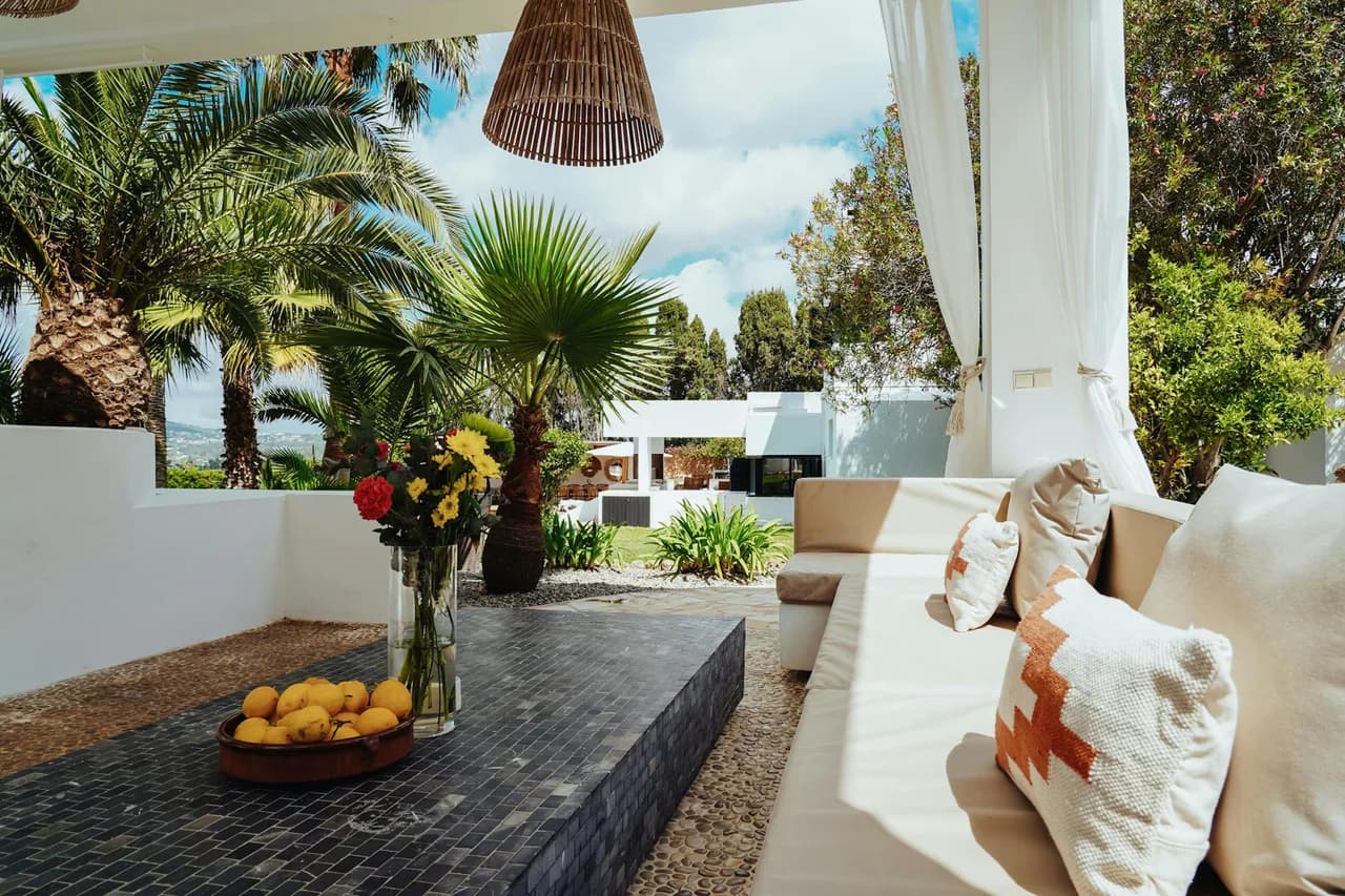 Exclusive Luxury Villa With Pool And Views photo 5