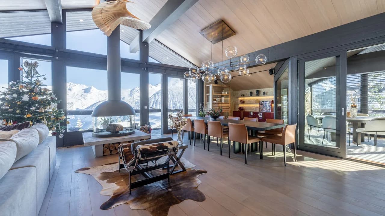 Luxurious Chalet in Courchevel 1850 photo 5